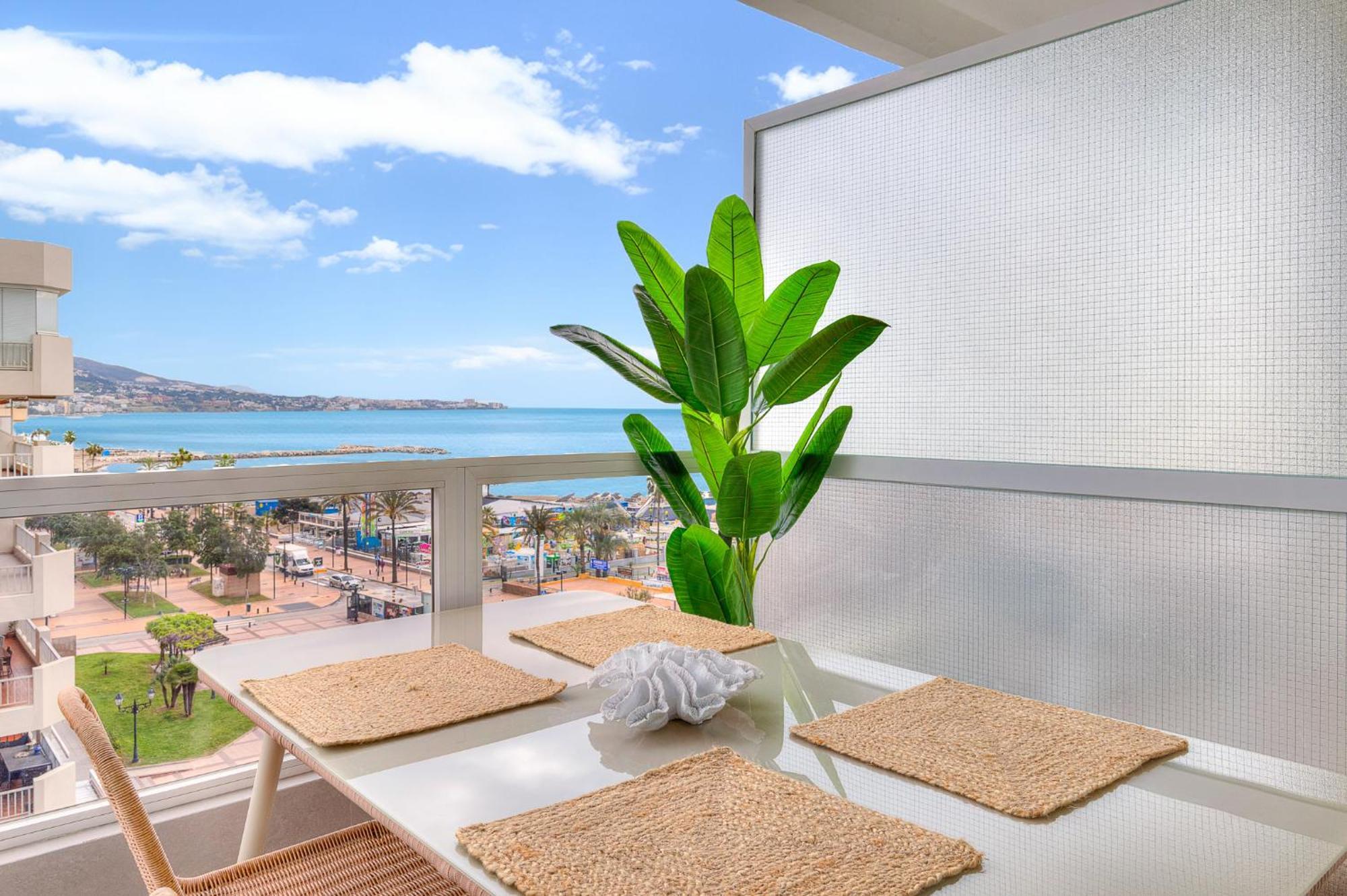 フエンヒロラSolana 26 Incredible Sea Viewsアパートメント エクステリア 写真